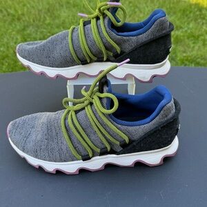 SOREL WOMEN'S KINETIC LACE SNEAKER Sz 9.5